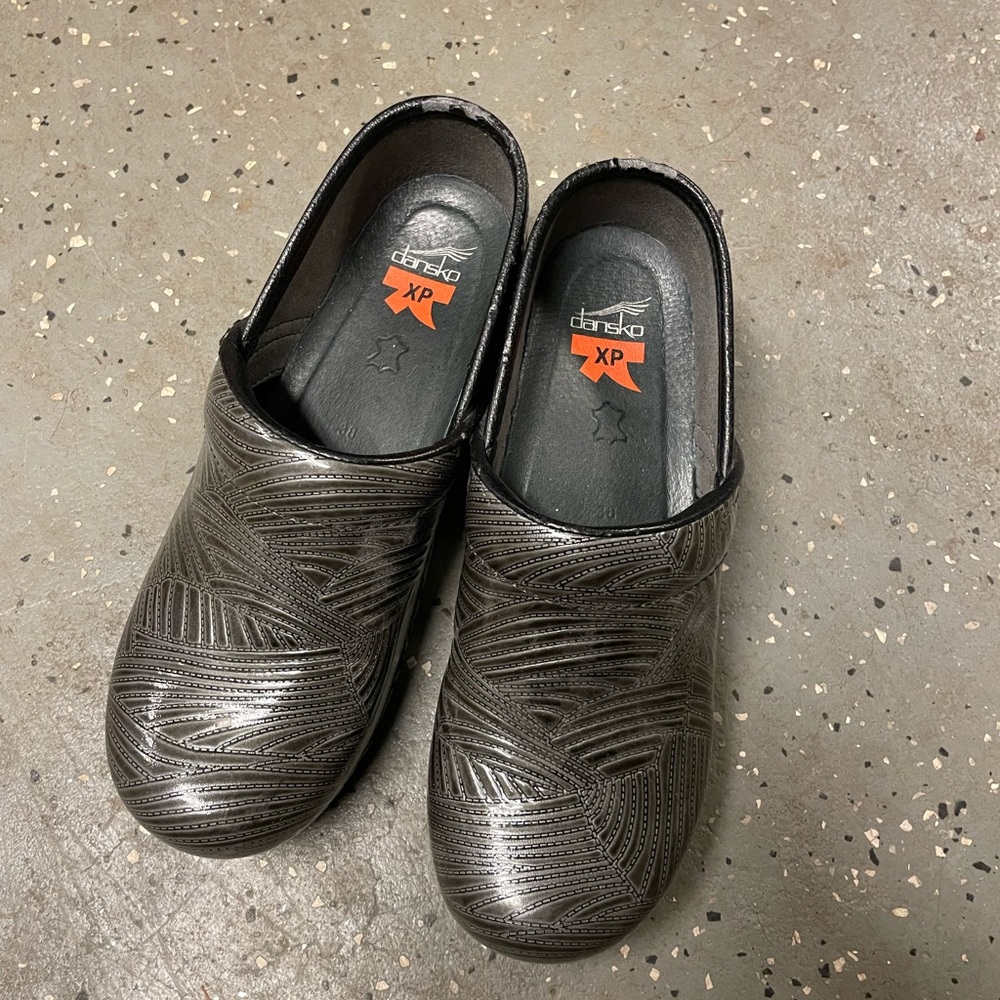 Dansko Clogs Size 38 - image 1